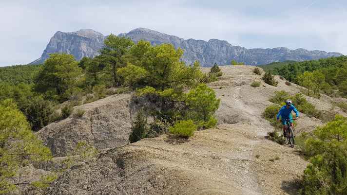 Sandstone is also a constant companion in Zona Zero. Up to 9 hours of excursions on almost exclusively trails are possible here.