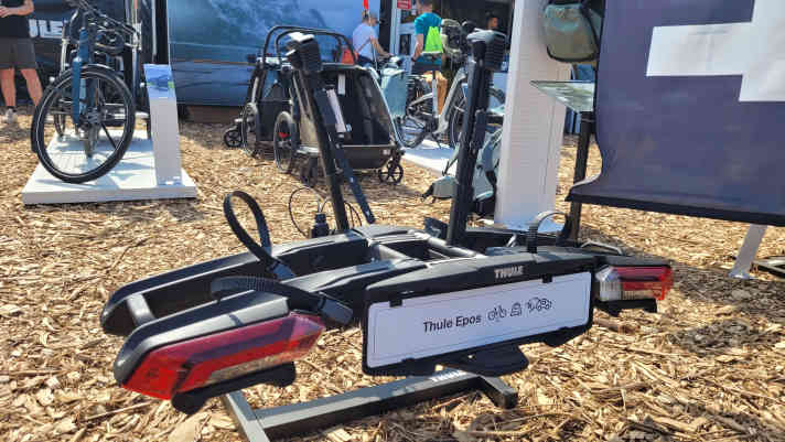 Der Thule Epos hat auf jeder Seite zwei Parksensoren integriert.