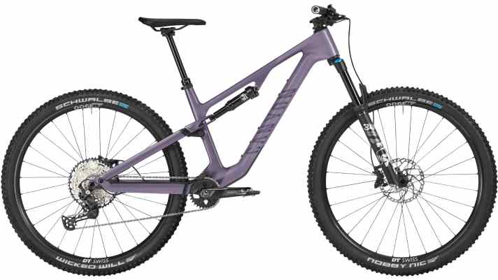 The Canyon Neuron CF 7 for 3099 euros is the price banger in the programme.
