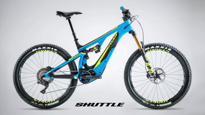 The first Pivot Shuttle, 2017 model: Shimano E 8000 // 504 Wh // 150 mm travel // 27.5 inches // 20.1 kg // 9999 euros.<a href="https://www.bike-magazin.de/mountainbike/all-mountain/leichtgewicht-pivot-shuttle-im-emtb-test/" target="_blank" rel="noopener noreferrer"> The test from the former trail king can be found here in the link!</a>