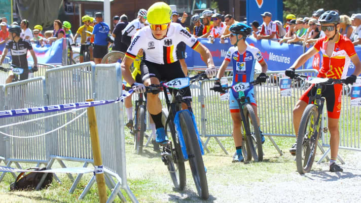 Höhen und Tiefen - nicht nur auf der Strecke des TFJV - für Dennis vom BIKE Junior Team.