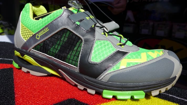   Perfekt für knackige All Mountain-Touren dank griffiger Sohle und Gore-Tex-Membran.