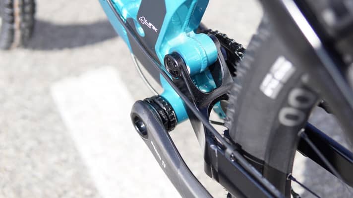   The damper does not suffer from dirt bombardment from the rear wheel.