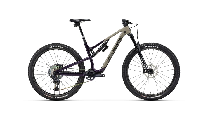   The top model for 11500 euros is the Rocky Mountain Instinct Carbon 99 with electronic Sram AXS drivetrain and AXS dropper post.