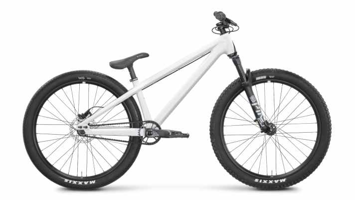 The Rose Bruce 2 comes with the high-end Rockshox Pike DJ dirt jump fork.