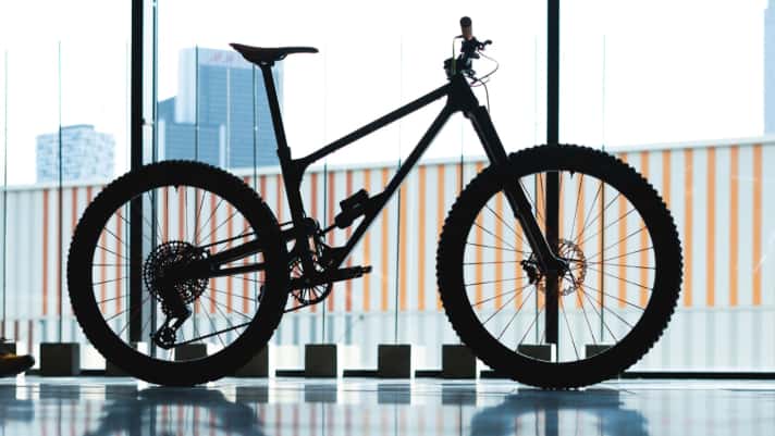 Aktuell handelt es sich bei diesem aufregenden Trailbike um einen Prototypen. Nach der Erprobung soll eine Kleinserie des True BC Knuth in den Verkauf gehen.