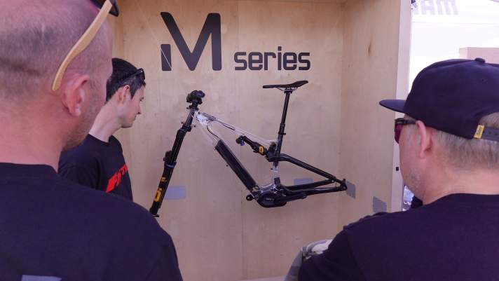 Visitors to the Mahle stand will be able to view the entire ecosystem in detail in a glass bike, as if through X-ray vision.
