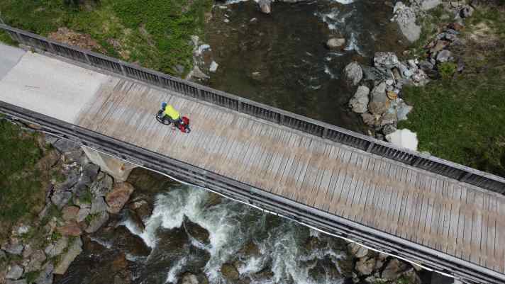 Im Pustertal ist die Drau noch ein wilder Gebirgsfluss.