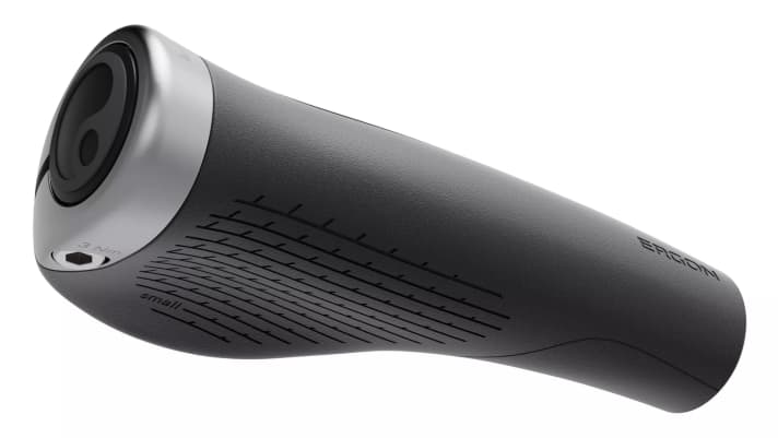 Über den Flügel wird der Druck auf die Handfläche verteilt und das Handgelenk abgestützt.