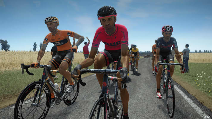 Catering, slipstreaming, riding position: the riding behaviour of the avatars is very realistic.