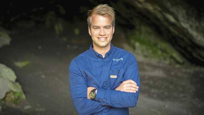 Björn Geesmann is a sports scientist and training expert at HYCYS