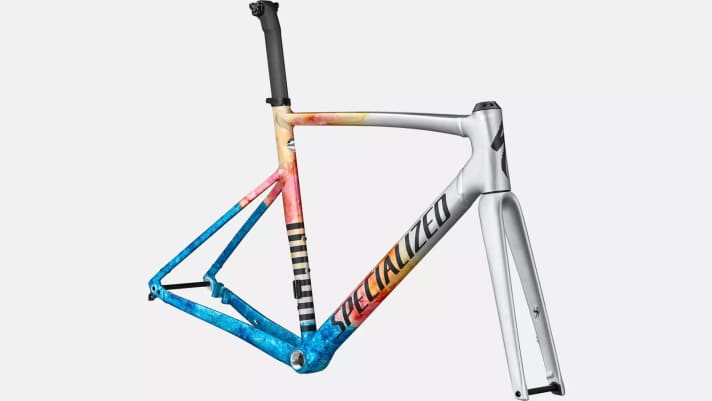 Specialized offers the frameset (frame, fork, seatpost) of the new Allez Sprint in six frame sizes (49 to 61) and six designs.