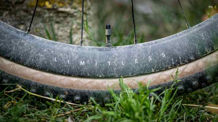 Hunt 40 Limitless Gravel Adventure