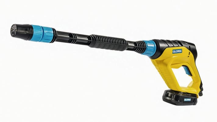   Gloria's Multijet is similar to a cordless screwdriver in terms of handling. Coarse dirt is cleared away properly even at pressure level two. The Gloria is extremely self-sufficient and sucks water from any source, even from a PET bottle with the integrated attachment. Particularly practical with the optionally available 10-litre canister. >> <a href="https://amzn.to/3pAzekm" target="_blank" rel="noopener noreferrer nofollow">currently available on Amazon for 174 euros instead of 219 euros</a> *.
