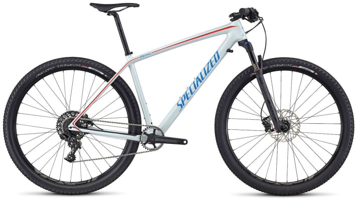   Die Comp-Carbon-Modelle des Specialized Epic HT besitzen ebenfalls einen neuen, rund 1180 Gramm leichten Carbon-Rahmen.