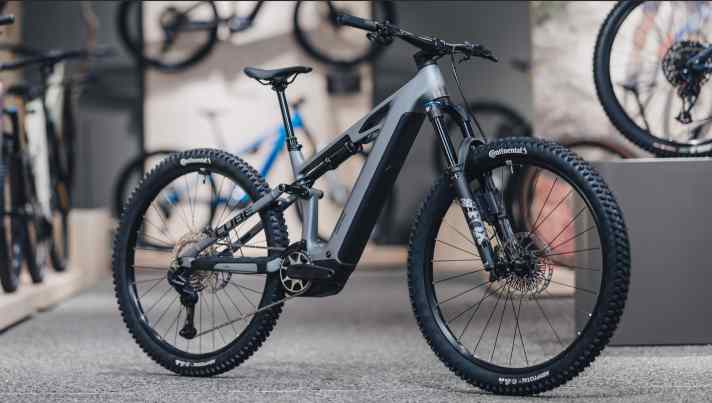 The Evo model comes with ABS and an automatic gearbox for 5,699 euros.