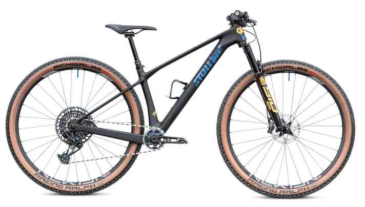 Children's bikes "off the peg" are too heavy? The new Stoll Next Gen with 29-inch wheels weighs just over eight kilos. A 27.5 inch version is available for smaller children.