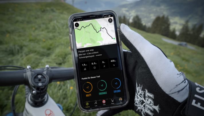The Bike Kingdom app gently controls bike traffic by suggesting routes that are currently less travelled.