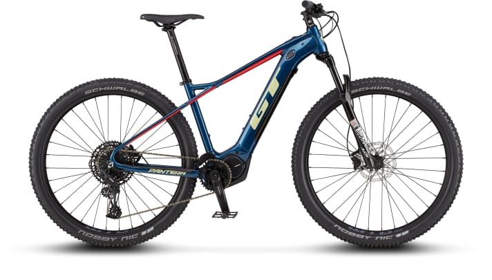   The GT-E Pantera Bolt costs 3199 euros and is the spearhead of the hardtail line-up. With the functional Judy fork, high-quality Nobby Nic tyres and solid shifting and braking components, you can also venture into somewhat more difficult terrain.