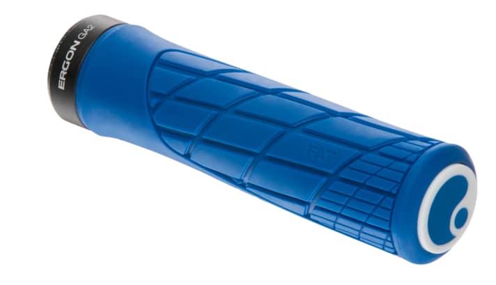 Good for big paws: The Ergon GA2 Fat grip also fits XXL hands.