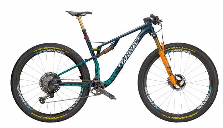 The Wilier Urta Max's podium finish in the Marathon Bike Of The Year competition is a bit of a surprise. Reason enough for us to request a test of the bike.