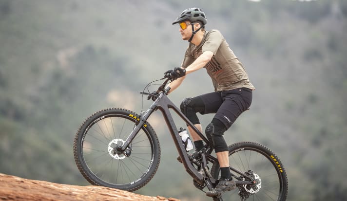  Copyright: JOHN SEGESTA