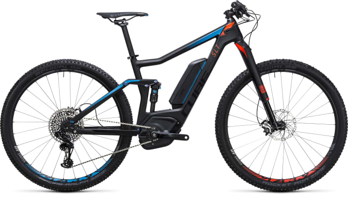   The new Cube Stereo Hybrid HPC 120 has a carbon frame and, according to Cube, weighs just 18.6 kilos in the top version.