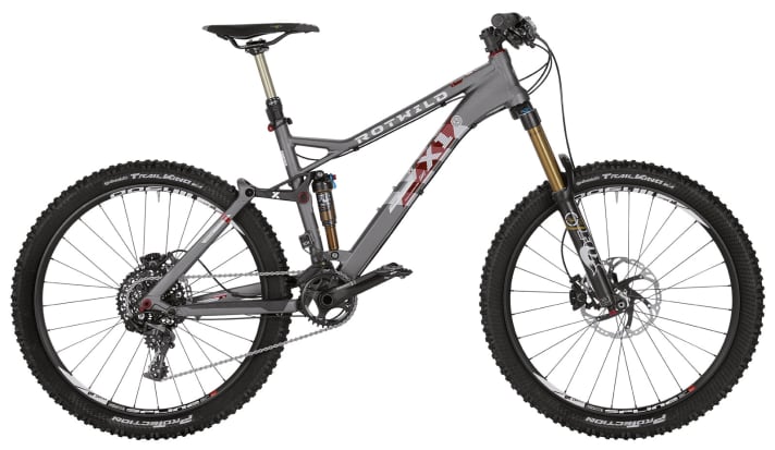  Rotwild X1 FS in the Performance version and with 26-inch wheels.