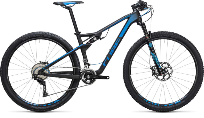   For 3999 euros, you can get the 2017 Cube AMS with full Shimano XT equipment and Fulcrum wheels. The carbon frame is unchanged from the top model, but the total weight is significantly higher at 11.1 kilos (according to the manufacturer).