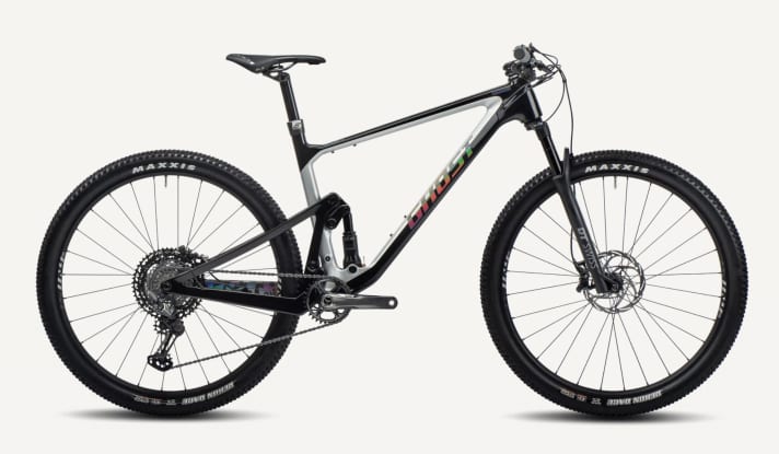 In size XS, the super short 417 millimetre seat tube together with the fully integrated Eightpins seatpost of the Ghost Lector FS enables a high saddle adjustment range.