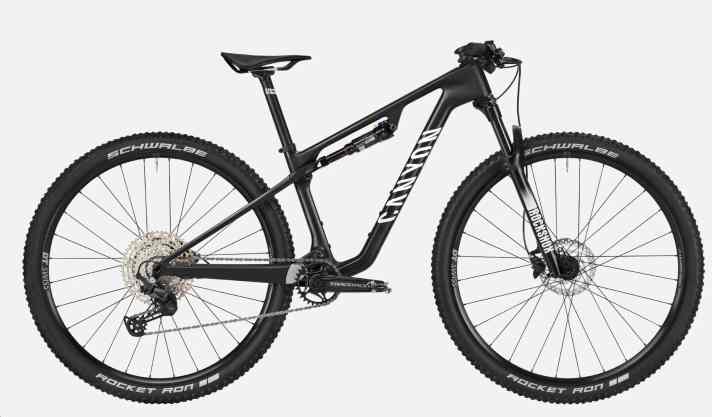 Das Canyon Lux CF World Cup Young Hero für 2499 Euro bietet dem Nachwuchs eine perfekte Plattform für erste Rennen.