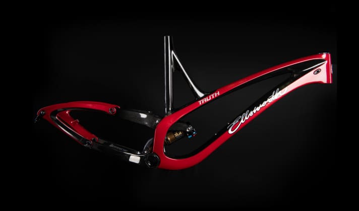 Ellsworth is alive! The Truth brings the cult brand back into the future and relies on an extravagant rear suspension system.