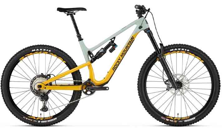 Benchmark-Enduro: Das Rocky Mountain Altitude C70. Leider nur noch begrenzt als Auslauf-Modell verfügbar.