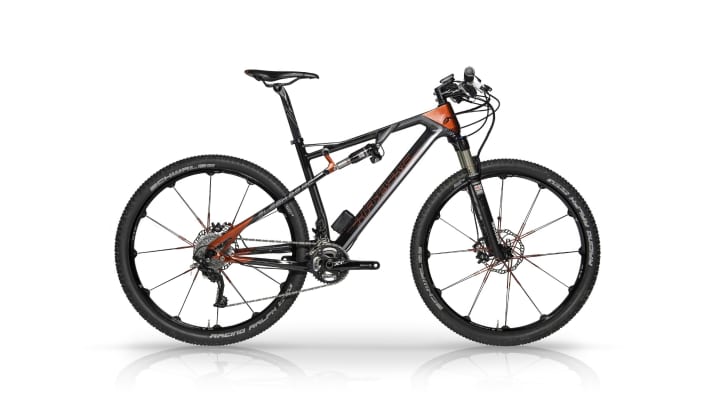   The new Sleek 29 from Haibike offers 110 millimetres of travel at the rear with the usual sporty geometry.