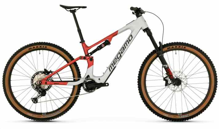 Megamo Reason AL 07: DJI Avinox // 4999 Euro.