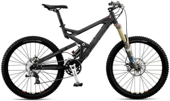 The first Scott Ransom from 2006: 26-inch wheels, 20 millimetre narrow rims and 680 mm handlebars were still the measure of all things back then - even on an enduro bike.