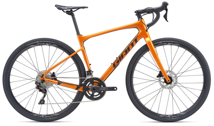 Stable, confortable et tout-terrain - le Giant Revolt Advanced montre ce qu'un gravel bike doit apporter.