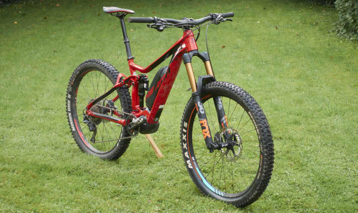   Wir konnten die Fox 36 Float bereits im Testsieger-Bike Merida eOne-Sixty fahren.