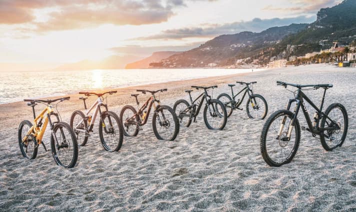 The six most coveted dream bikes of BIKE readers in part 1 of our big test: Deviate Claymore, Last Tarvo, Merida One-Forty 10k, Pole Vikkelä, Raaw Jibb, Trek Top Fiuel 9.8 GX AXS