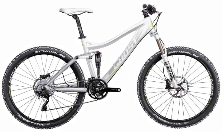 Ghost Miss AMR 7500 26": Price 2399 Euro; frame aluminium; suspension travel 120 mm; weight* 12.8 kg; fork Fox 32 Float; shock Fox Float CTD; gears/brakes/wheels Shimano XT, 3x10/Shimano XT/Shimano XT hubs with Alex rims, sizes four, from 40-52 cm