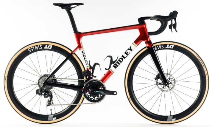 Un joli look rétro : certains vélos de course Ridley, comme le nouveau Falcn RS, peuvent être réalisés avec la peinture dite Heritage.