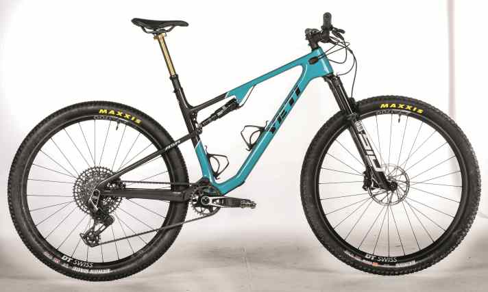 The Yeti ASR T3 marks the upper middle class of Yeti's equipment options. The bike comes with a Sram X0 Transmission groupset.