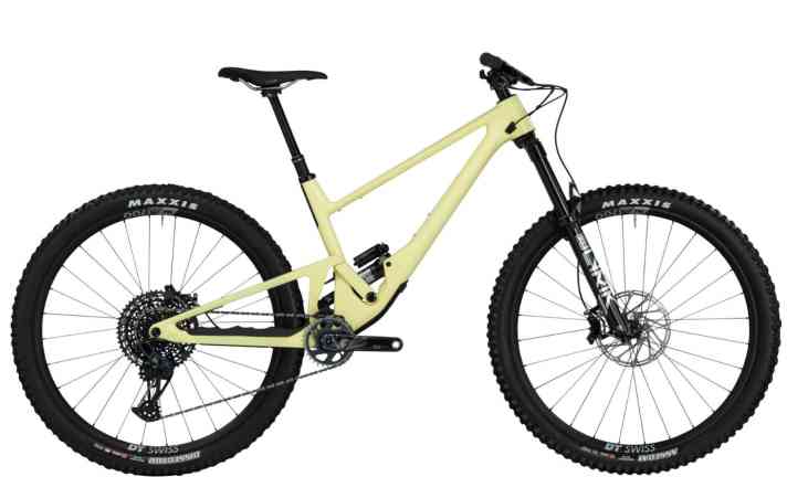 Scor 4060 in the Shorttravel version. Available in other fresh colours.