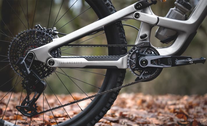 Chainstays that grow with the frame size ensure balance.