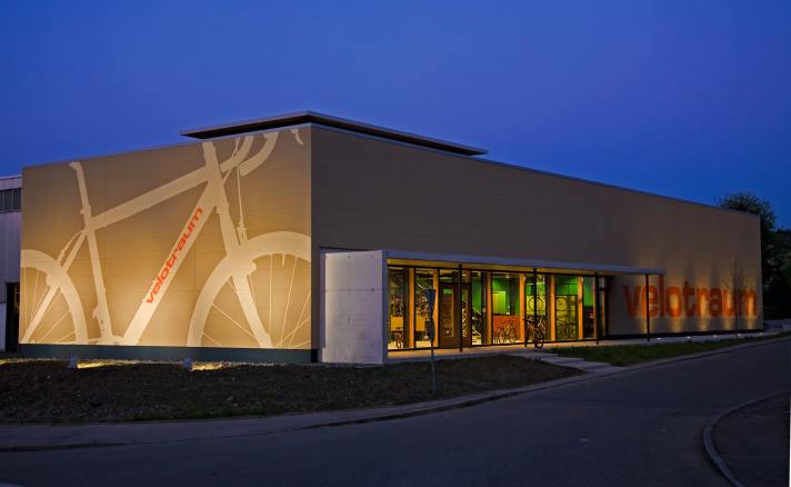 Velotraum, manufacturer of customisable touring and trekking bikes, invites you to visit its new headquarters.