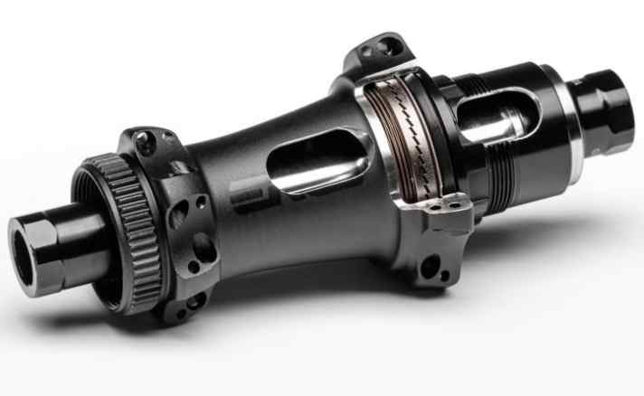 The ratchet mechanism is interchangeable. Enve has four options in its programme