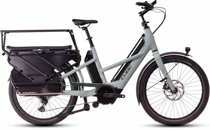In model year 2025, the Cube Longtail Sport Hybrid Family will be launched with the Bosch Cargo Line motor, Shimano Cues 10-speed derailleur gears and a total of 1350 Wh.