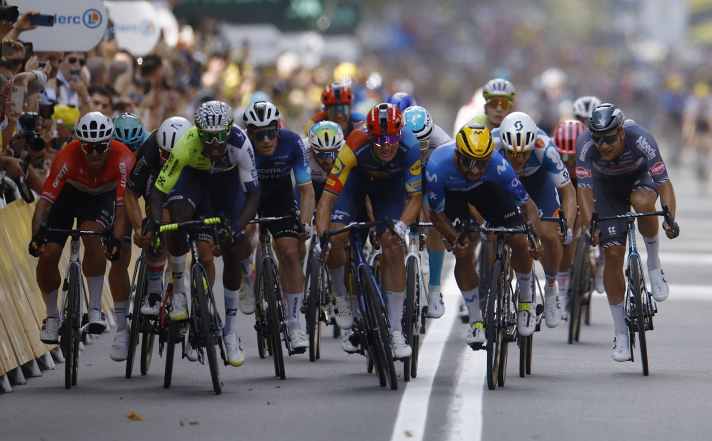 Mass sprint on stage 3 of the Tour de France 2024 in Turin