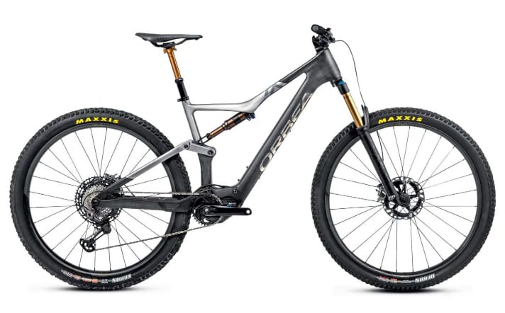 Orbea Rise: Motor 
Shimano EP8 RS, 
Akku 
360 / 540 Wh
, fest verbaut
