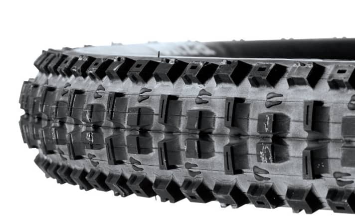   All Mountain: Onza Ibex 27.5x2.25